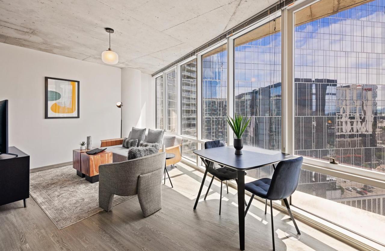 Placemakr Premier Sobro Нэшвилл Экстерьер фото A staged apartment